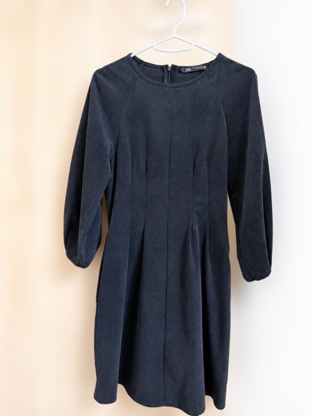 Mid sleeve corduroy feel Zara dress